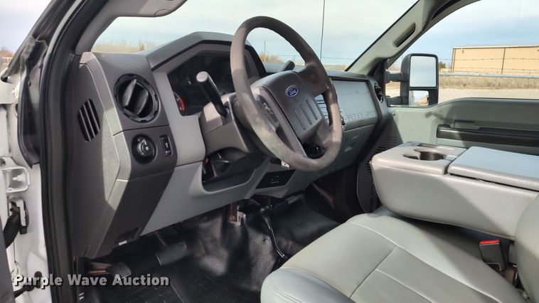 image for item LA9293 2012 Ford F550  utility / service truck