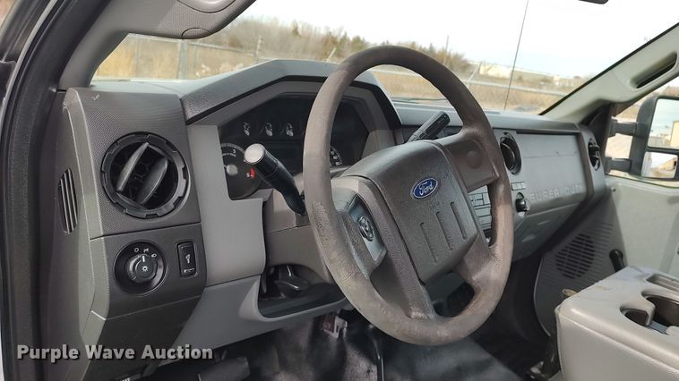 image for item LA9293 2012 Ford F550  utility / service truck
