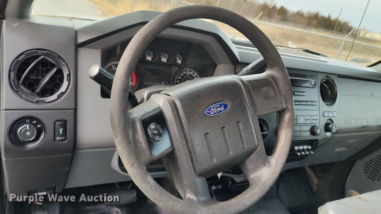 image for item LA9293 2012 Ford F550  utility / service truck
