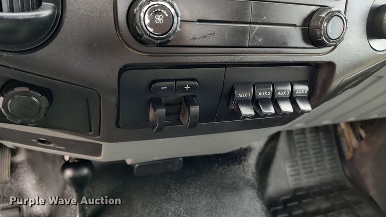 image for item LA9293 2012 Ford F550  utility / service truck