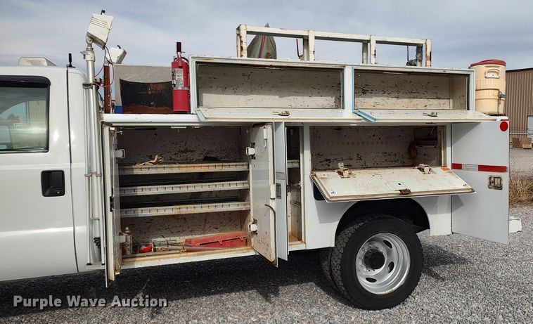 image for item LA9293 2012 Ford F550  utility / service truck