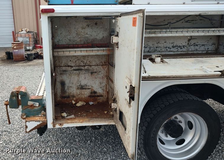 image for item LA9293 2012 Ford F550  utility / service truck