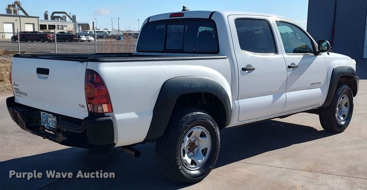 image for item LA9316 2012 Toyota Tacoma  Double Cab pickup truck