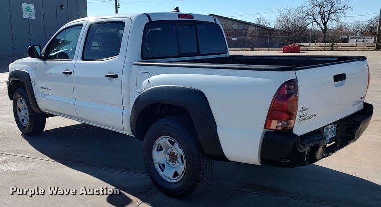 image for item LA9316 2012 Toyota Tacoma  Double Cab pickup truck