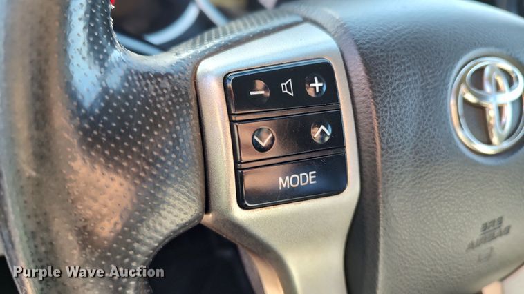 image for item LA9316 2012 Toyota Tacoma  Double Cab pickup truck