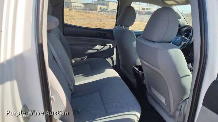 image for item LA9316 2012 Toyota Tacoma  Double Cab pickup truck