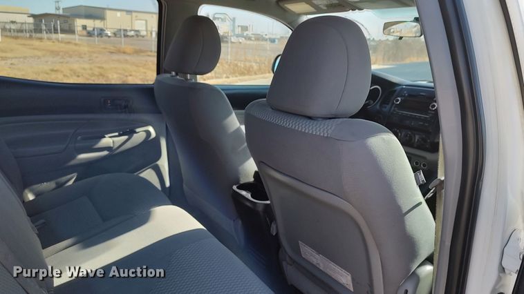 image for item LA9316 2012 Toyota Tacoma  Double Cab pickup truck