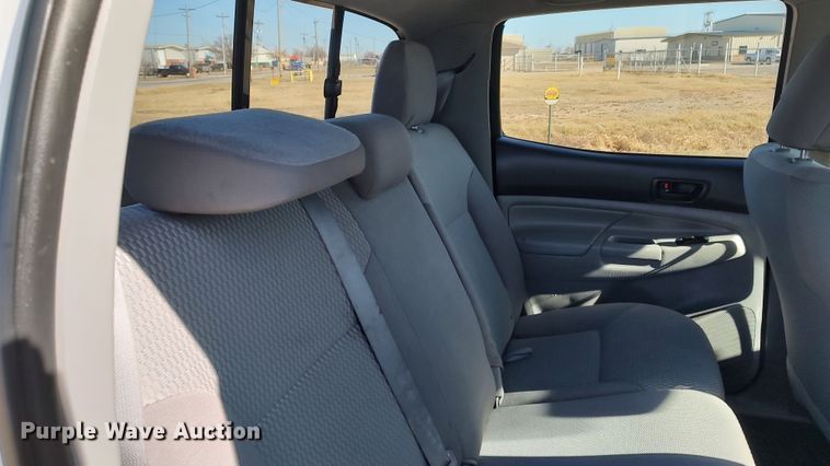 image for item LA9316 2012 Toyota Tacoma  Double Cab pickup truck