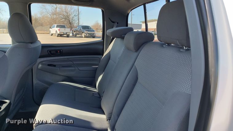 image for item LA9316 2012 Toyota Tacoma  Double Cab pickup truck