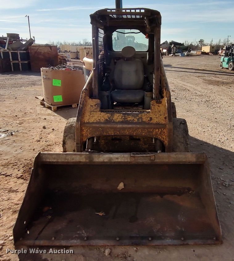 image for item LA9319 2000 Caterpillar 226  skid steer loader