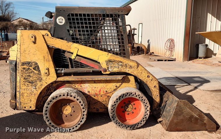 image for item LA9319 2000 Caterpillar 226  skid steer loader