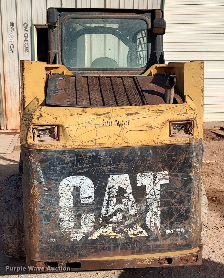 image for item LA9319 2000 Caterpillar 226  skid steer loader