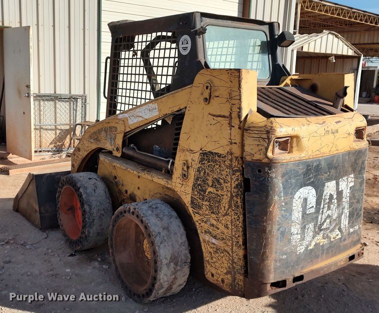 image for item LA9319 2000 Caterpillar 226  skid steer loader
