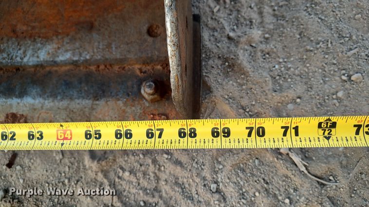 image for item LA9319 2000 Caterpillar 226  skid steer loader