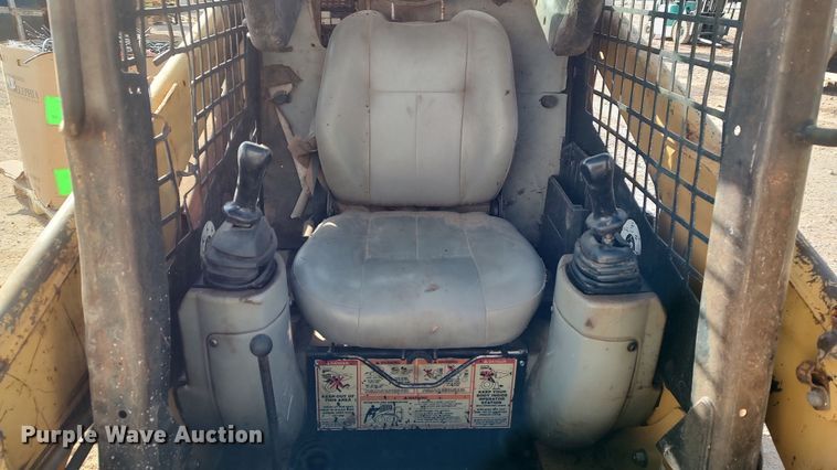 image for item LA9319 2000 Caterpillar 226  skid steer loader