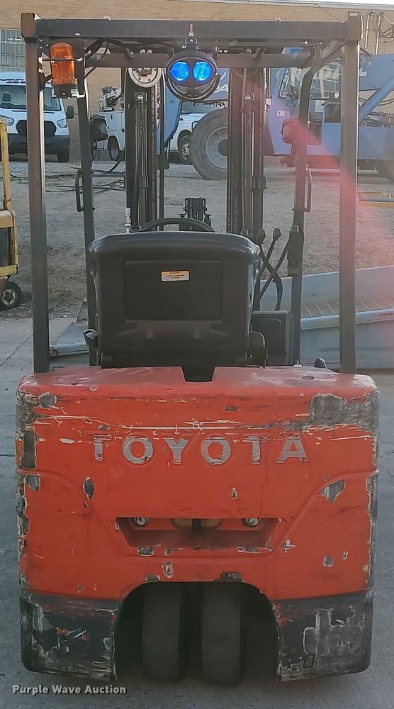 image for item LA9353 Toyota 7FBEU20  forklift
