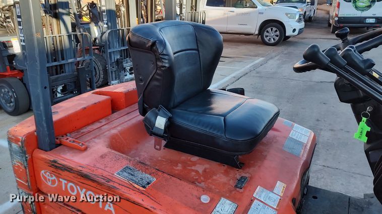 image for item LA9353 Toyota 7FBEU20  forklift