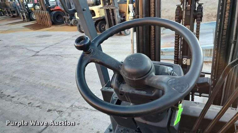 image for item LA9353 Toyota 7FBEU20  forklift