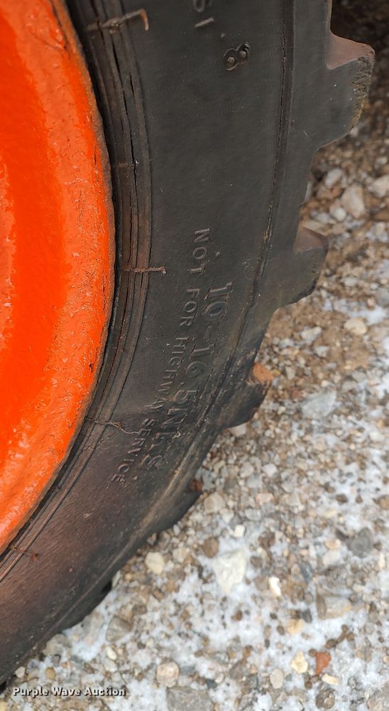 image for item LA9368 Koehring 1050  skid steer loader