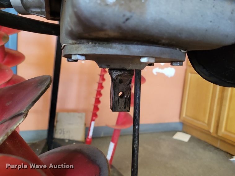 image for item LG9421 (2) augers