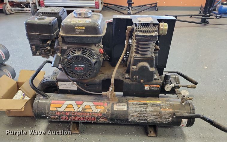 image for item LG9427 (2) air compressors