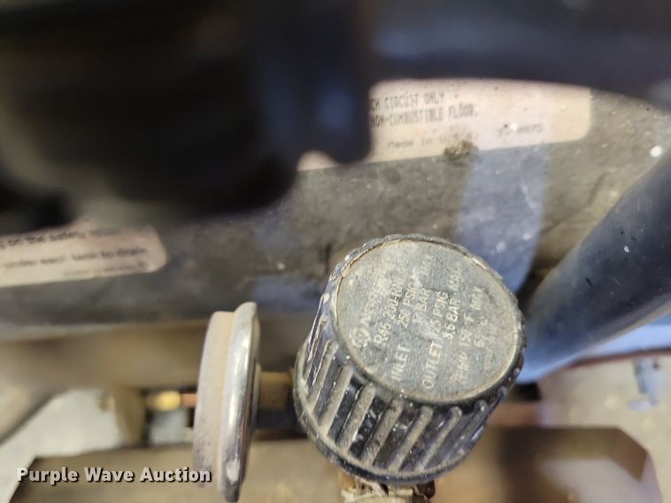 image for item LG9427 (2) air compressors