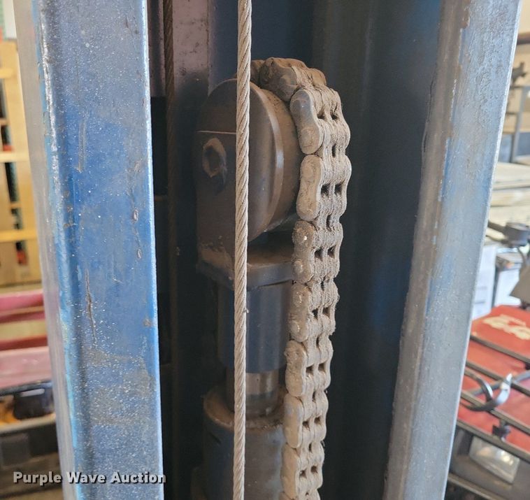 image for item LG9434 Pro-Lift BP-7  automotive lift