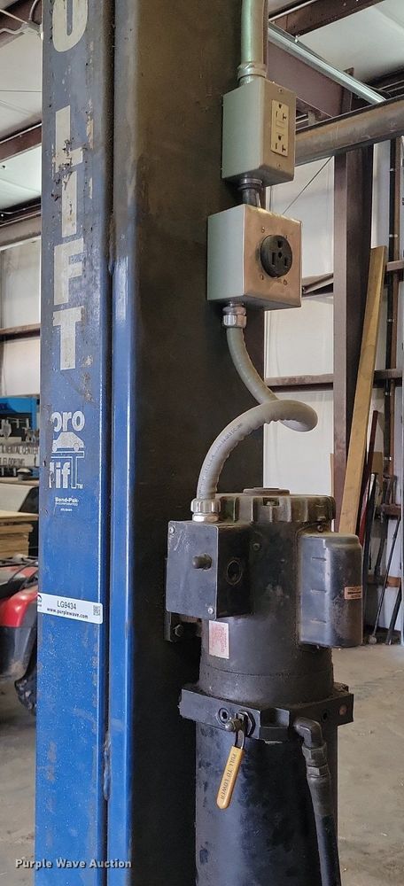 image for item LG9434 Pro-Lift BP-7  automotive lift