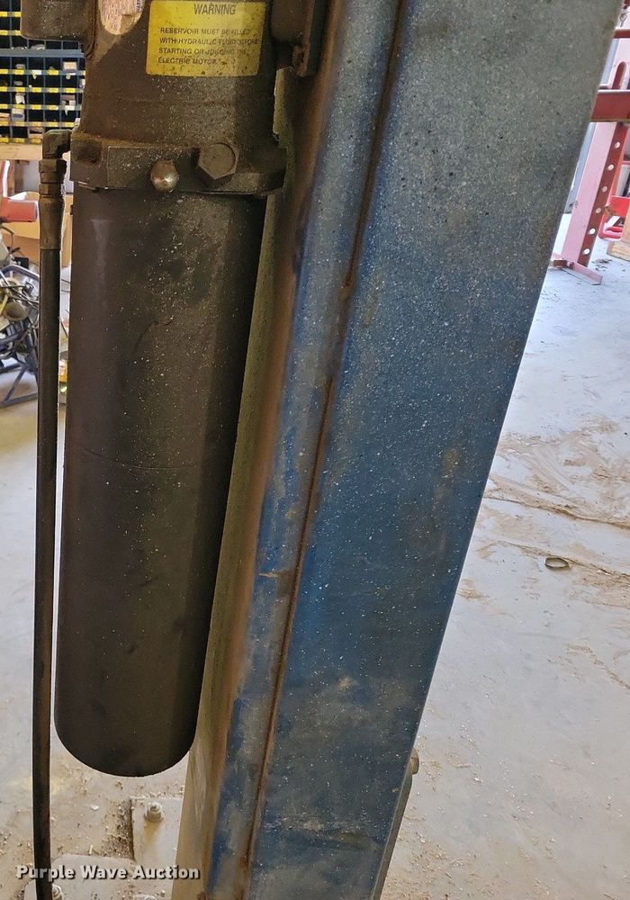 image for item LG9434 Pro-Lift BP-7  automotive lift