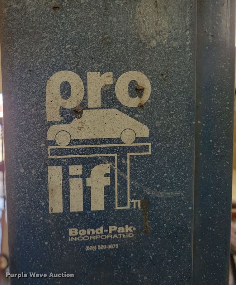 image for item LG9434 Pro-Lift BP-7  automotive lift