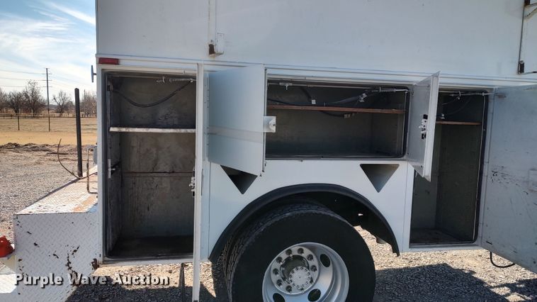 image for item LK9505 2007 GMC C7500  utility / service truck