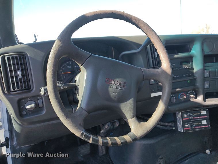 image for item LK9505 2007 GMC C7500  utility / service truck