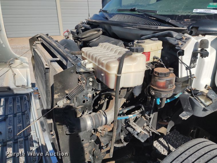 image for item LK9505 2007 GMC C7500  utility / service truck