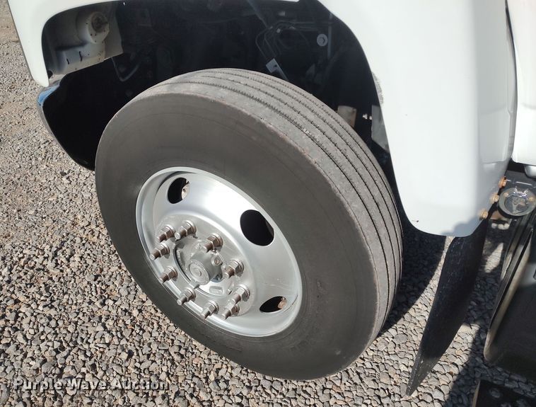 image for item LK9505 2007 GMC C7500  utility / service truck