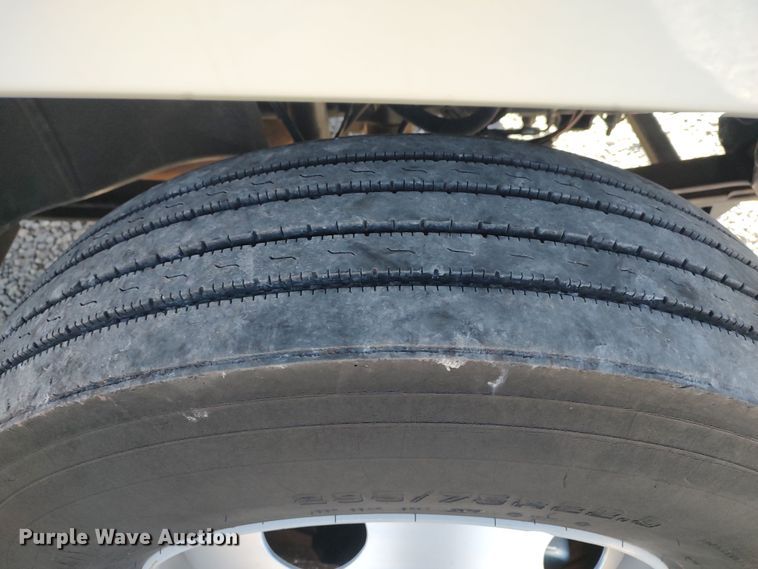 image for item LK9505 2007 GMC C7500  utility / service truck