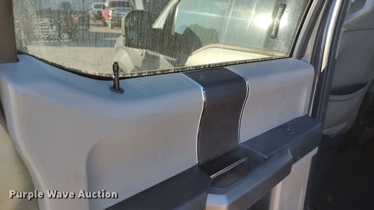 image for item LP9178 2019 Ford F150  SuperCrew pickup truck