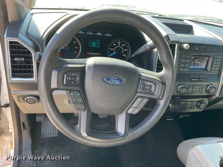 image for item LP9181 2016 Ford F150 XLT  SuperCrew pickup truck