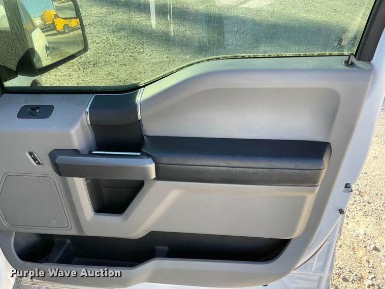 image for item LP9181 2016 Ford F150 XLT  SuperCrew pickup truck