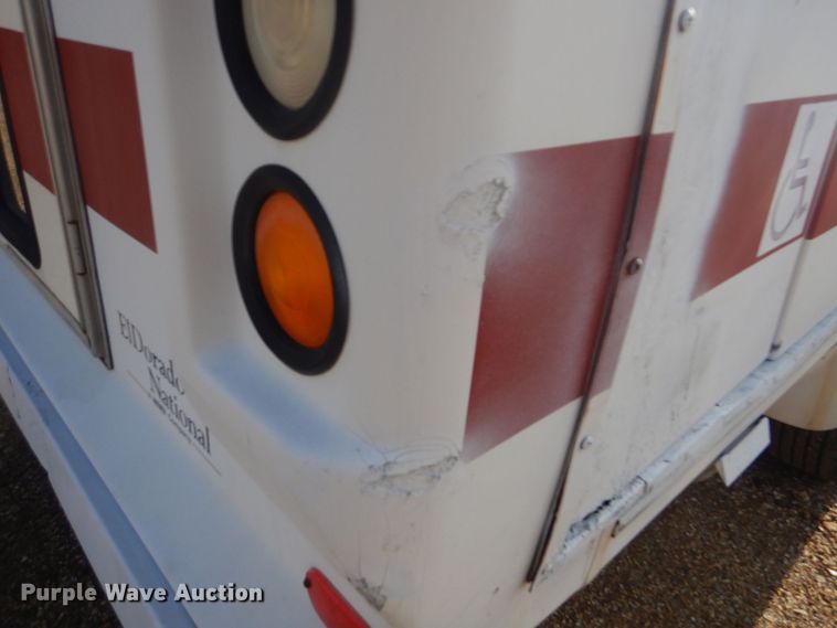 image for item LT9029 1996 Ford E350  shuttle bus