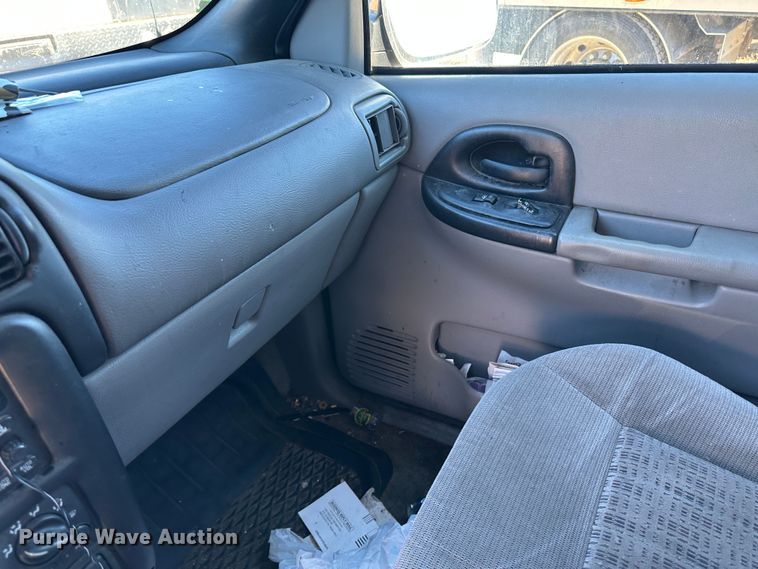 image for item LT9294 2005 Chevrolet Venture  van