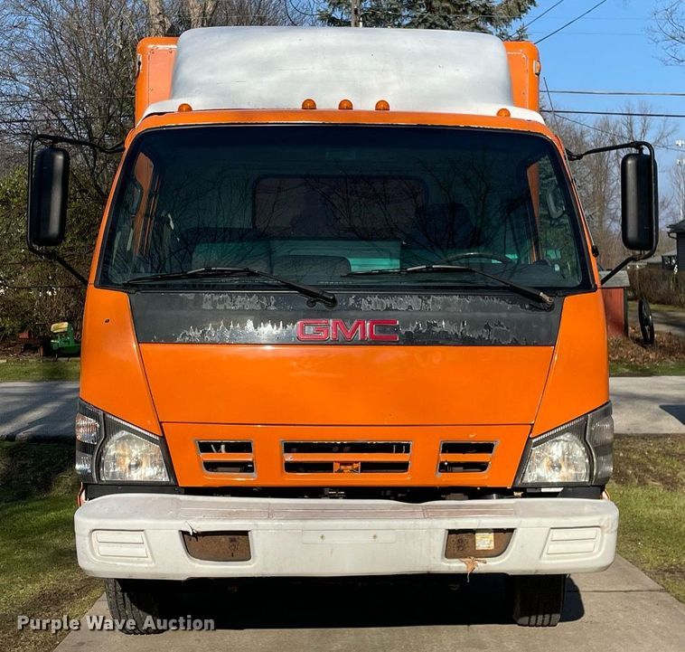 image for item MA9813 2006 GMC W4500  box truck