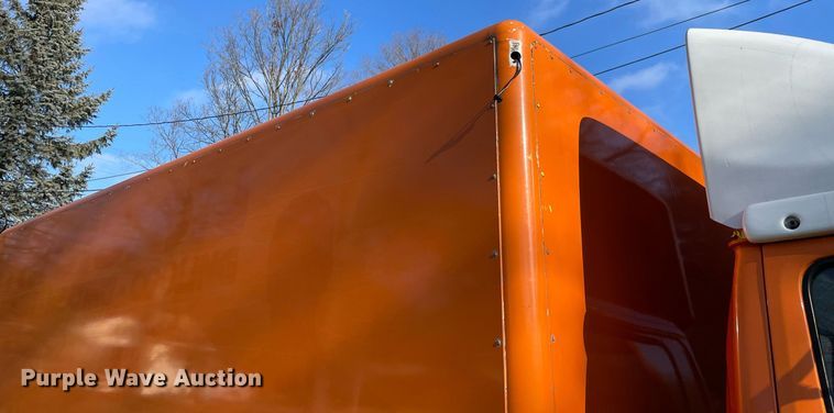 image for item MA9813 2006 GMC W4500  box truck