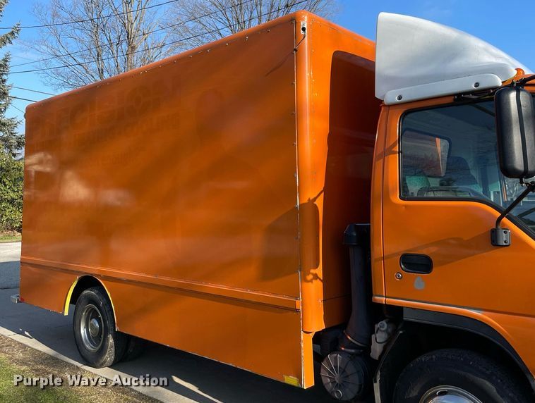 image for item MA9813 2006 GMC W4500  box truck