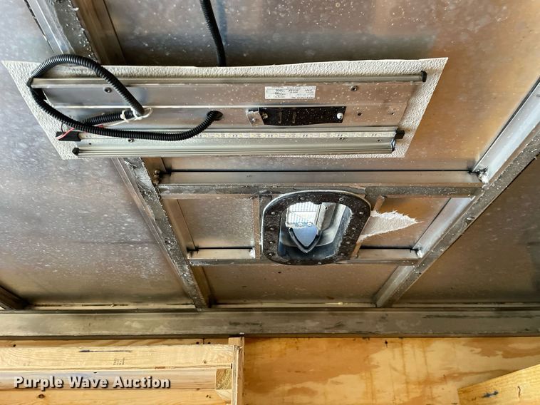 image for item MA9813 2006 GMC W4500  box truck