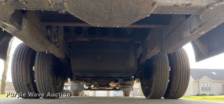 image for item MA9813 2006 GMC W4500  box truck