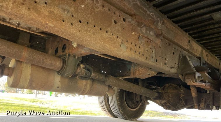 image for item MA9813 2006 GMC W4500  box truck