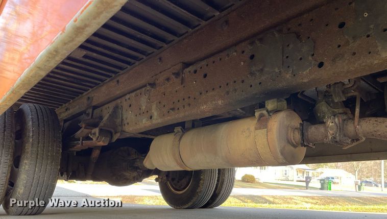 image for item MA9813 2006 GMC W4500  box truck