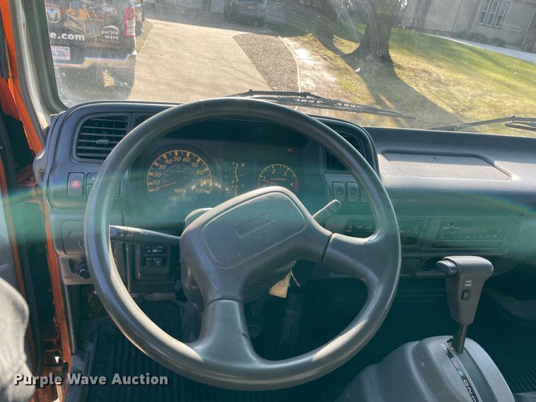 image for item MA9813 2006 GMC W4500  box truck