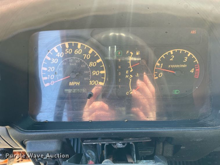 image for item MA9813 2006 GMC W4500  box truck