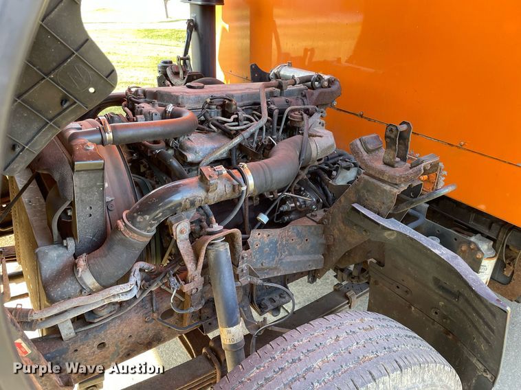 image for item MA9813 2006 GMC W4500  box truck